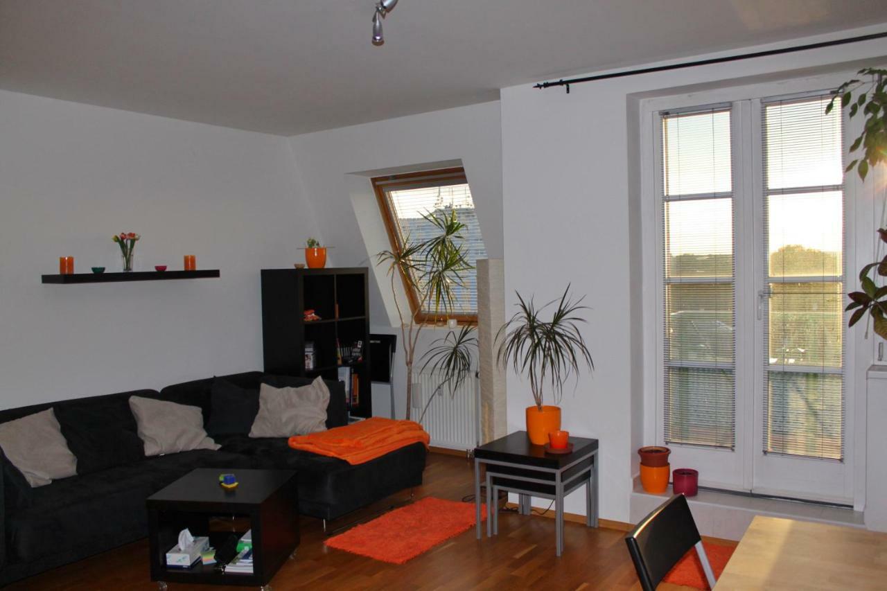 Sunny Two-story Kyje Daire Prag